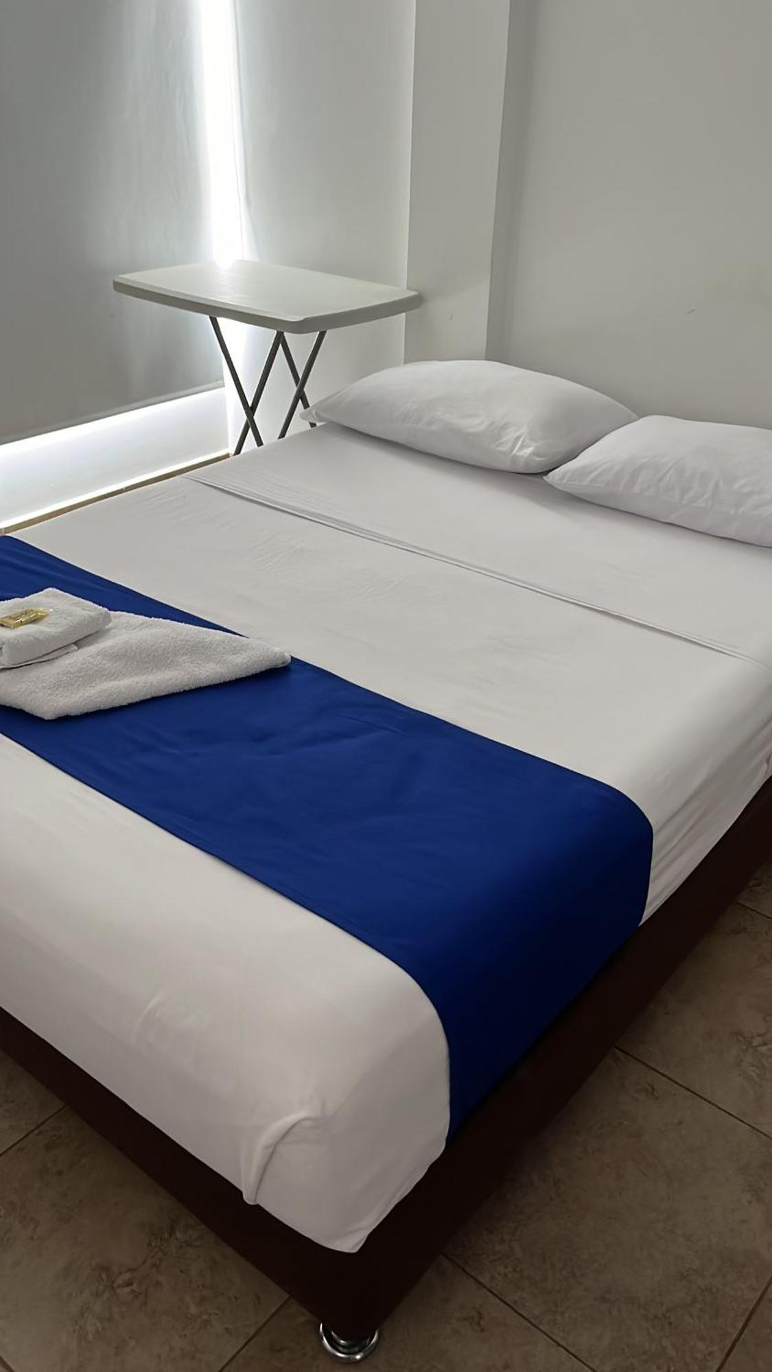 Hotel Puerto Azul Puerto Berrio Kültér fotó