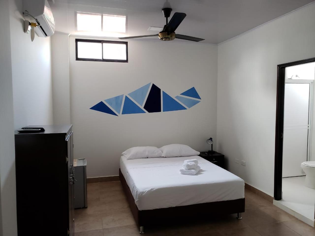 Hotel Puerto Azul Puerto Berrio Kültér fotó